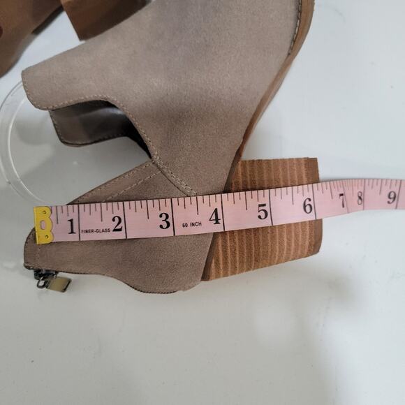 Blondo Neda B6689 Waterproof Suede Ankle Bootie Size 9.5 - Picture 12 of 14